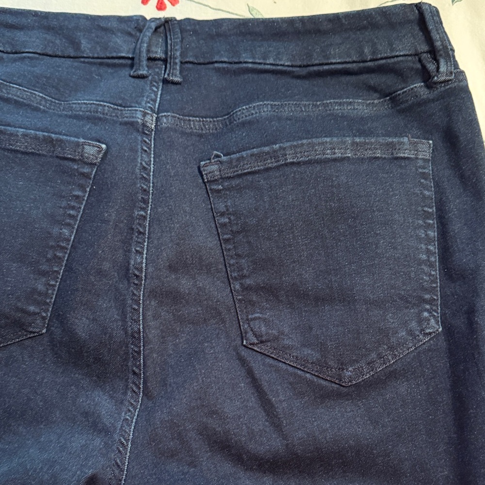 Good American Always Fits Dark Blue Straight Jeans - Picture 4 of 4